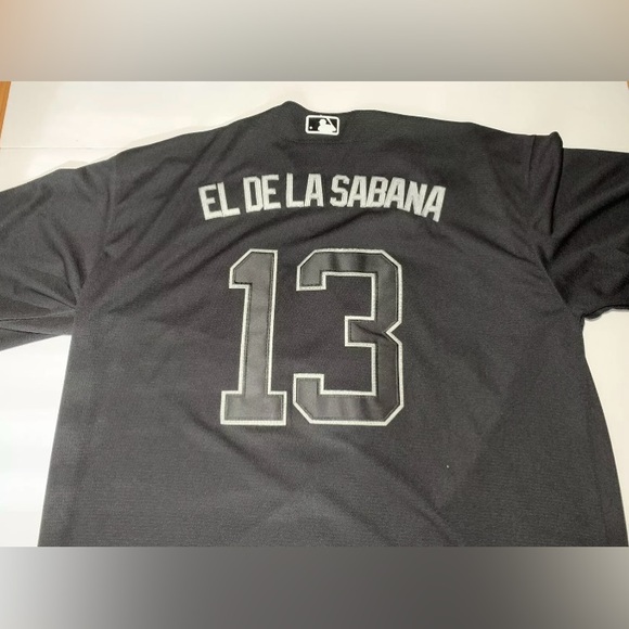 Men's Atlanta Braves Ronald Acuna Jr. "El de la Sabana" Majestic Black 2019 - Picture 5 of 5